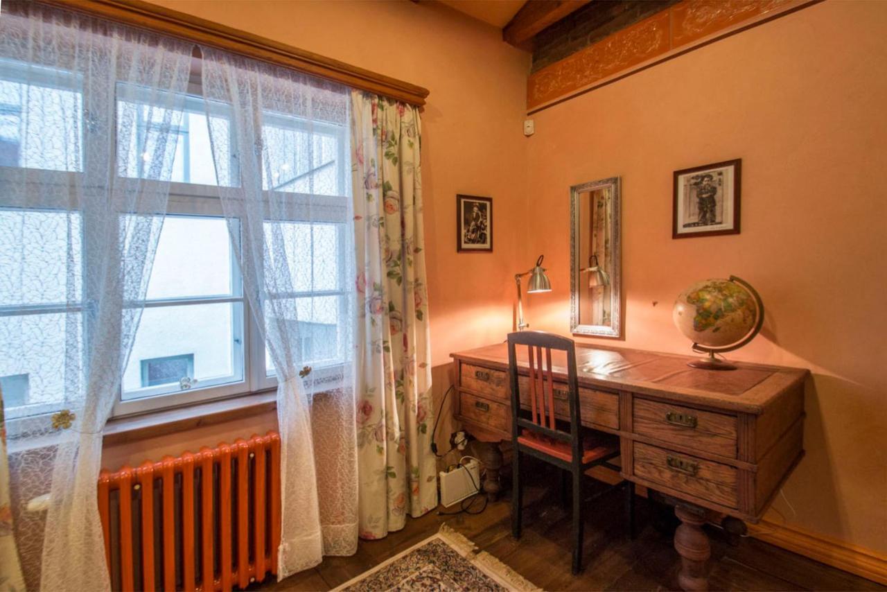 Old Town Fairytale, 2 Bedrooms And Terrace, Tartu Home Eksteriør bilde